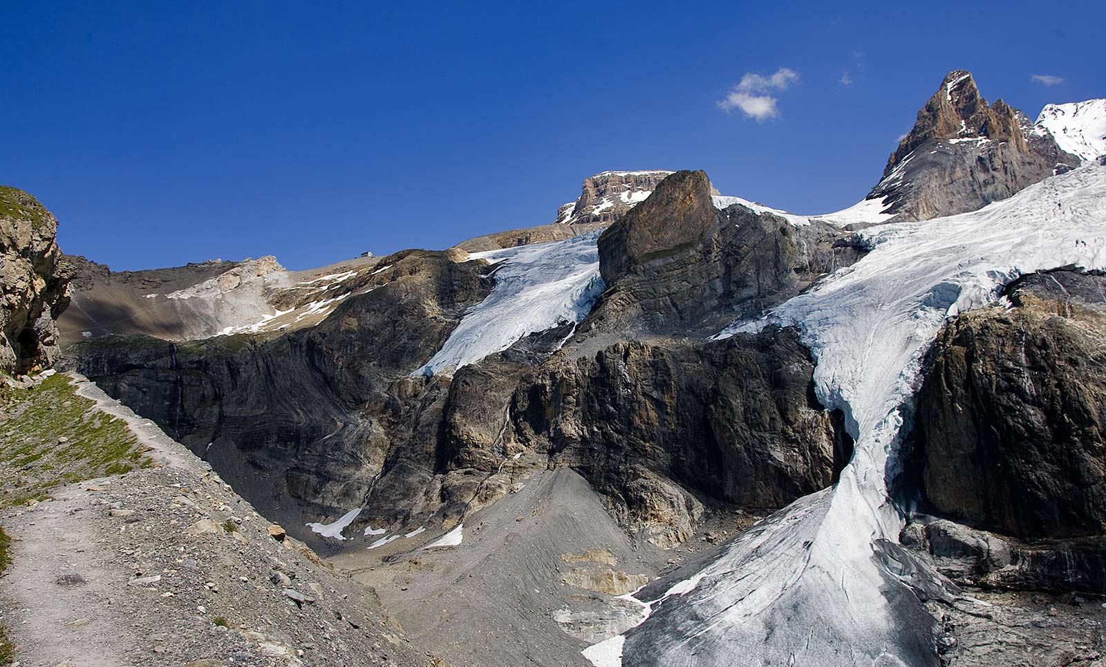 Blumlisalp Hutte