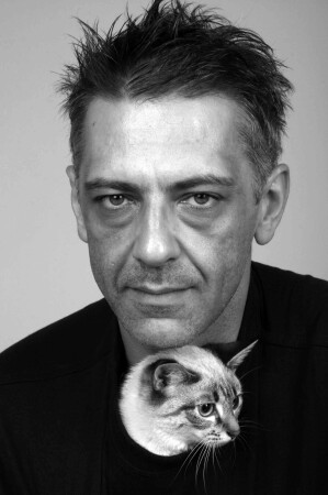 человек и кошка