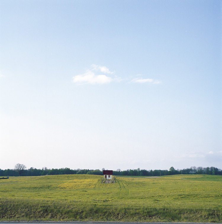 one field / one house / one cloud