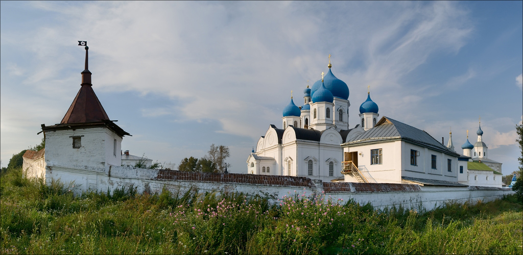 Свято-Боголюбский монастырь