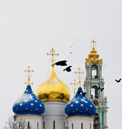 СВЯТО-ТРОИЦКАЯ СЕРГИЕВА ЛАВРА*