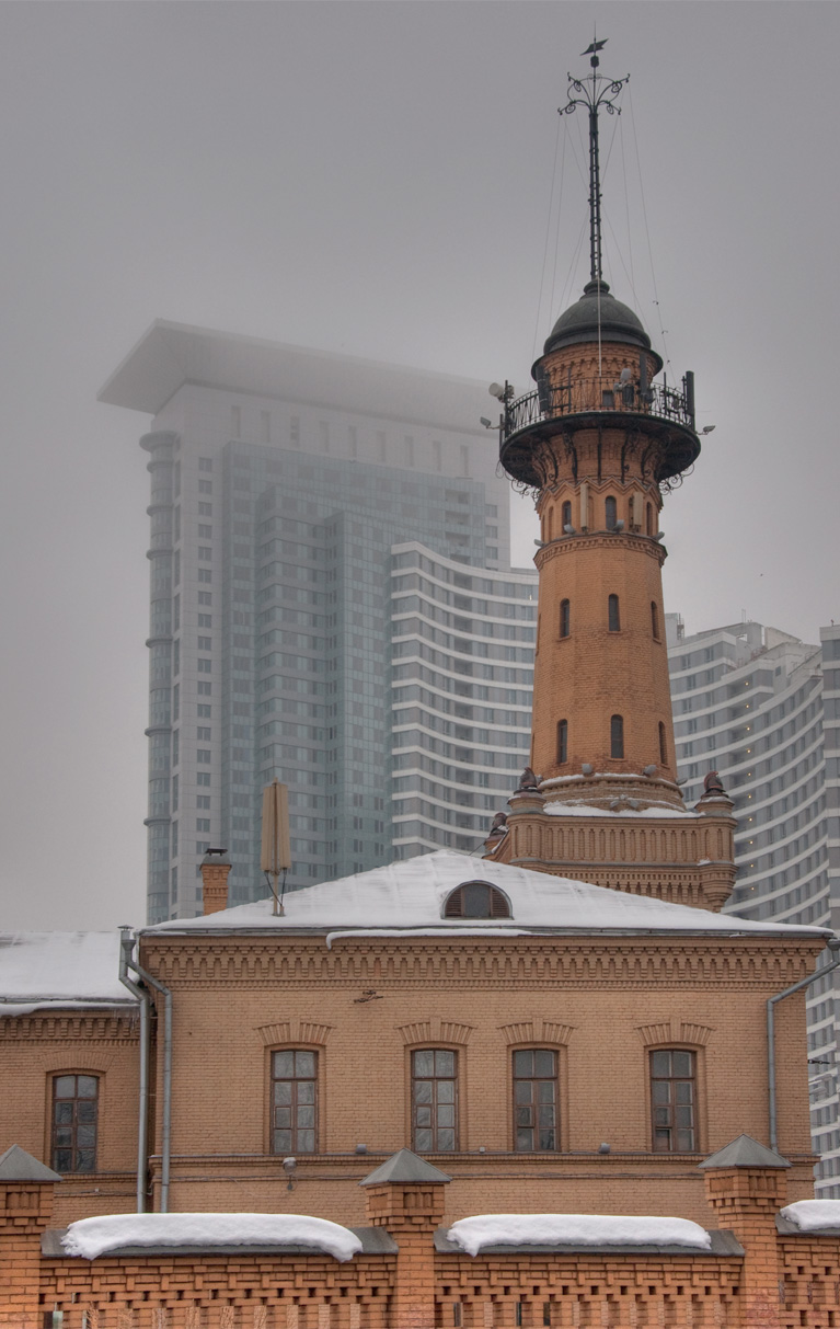 Сокольники. Две башни.