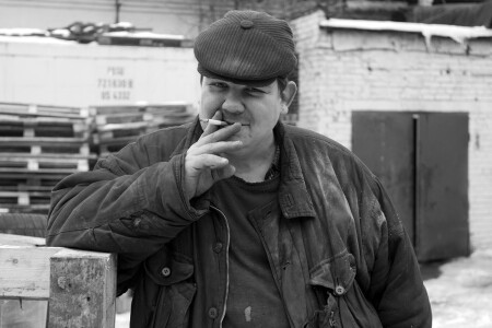 Саша-разнорабочий
