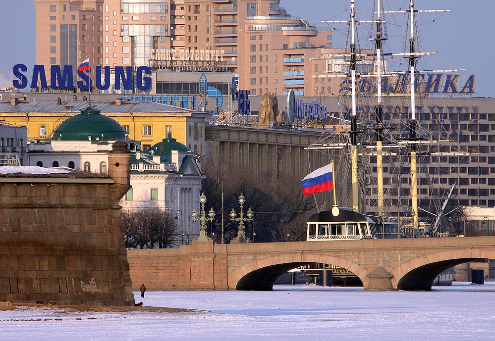 Вид с Дворцового моста