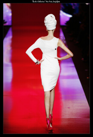 "BARBIE SIZE" NEW YORK