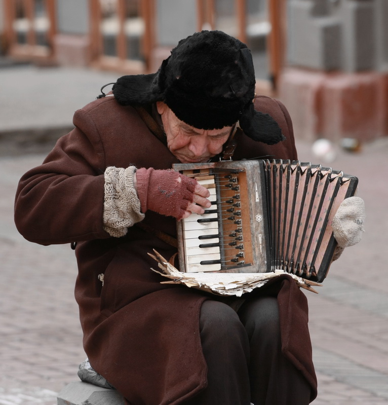 грустно как-то((