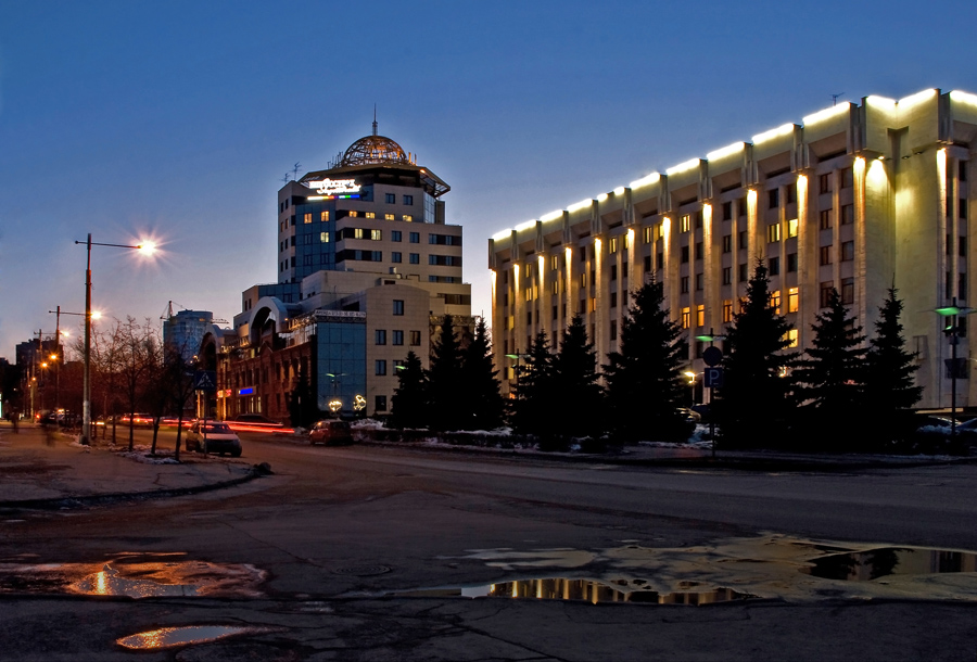 Весна в городе.