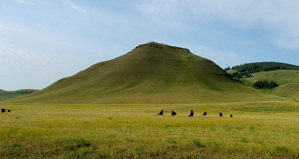 курганы