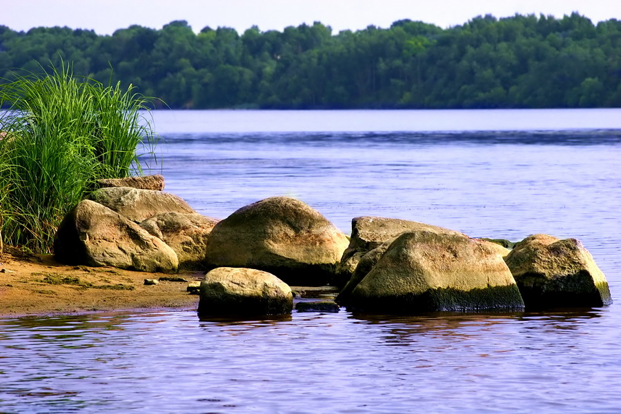 камни