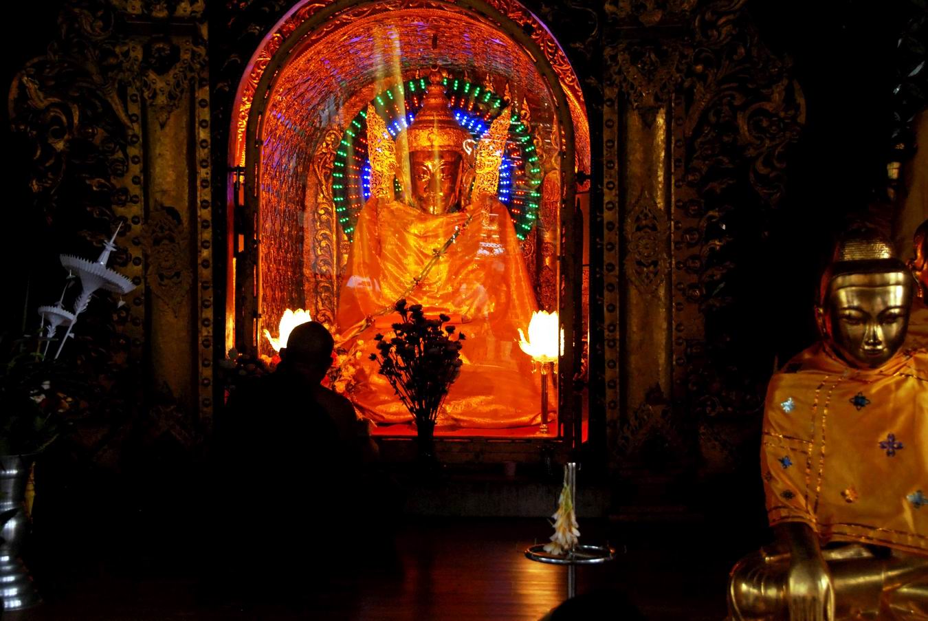 Swedagon. Yangon.