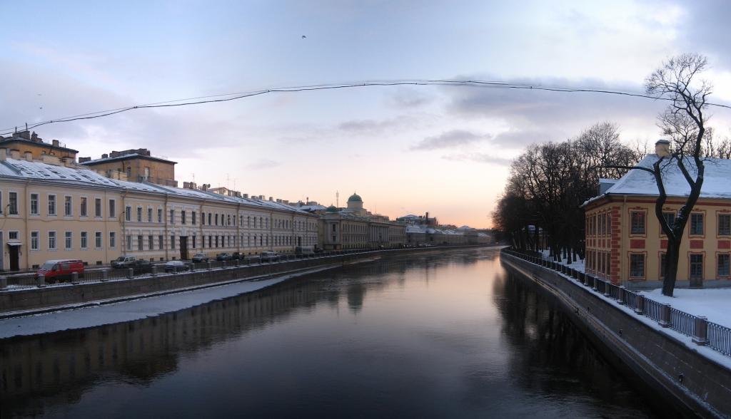 Январским холодным вечером