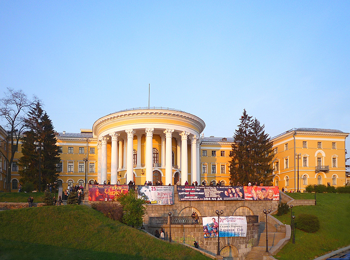 ИНСТИТУТ БЛАГОРОДНЫХ ДЕВИЦ (бывший). 