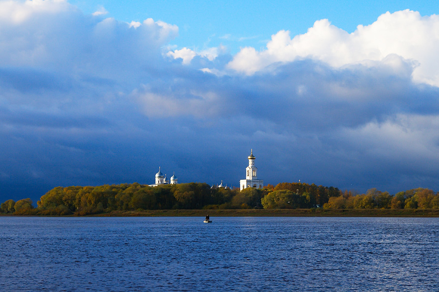 Новгородские земли. Река Волхов