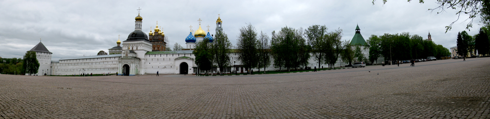 Панорамный вид на Красногорскую площадь