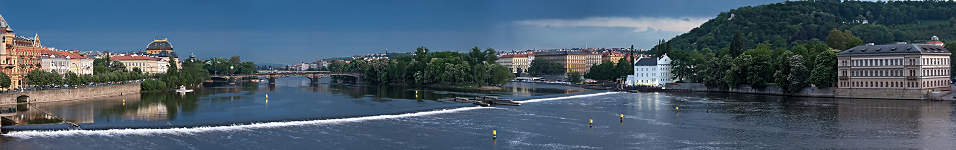 Прага с Карлова моста