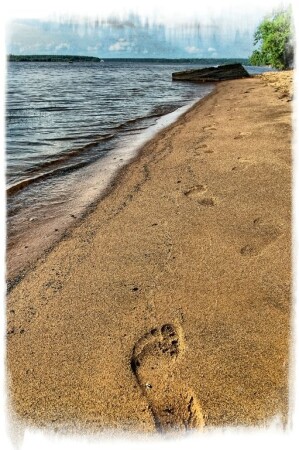 Следы на берегу