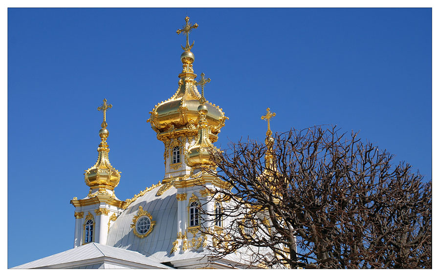 Ранняя весна в Петергофе.