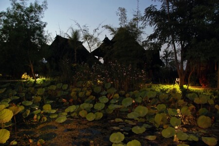 Inle. После заката в отеле