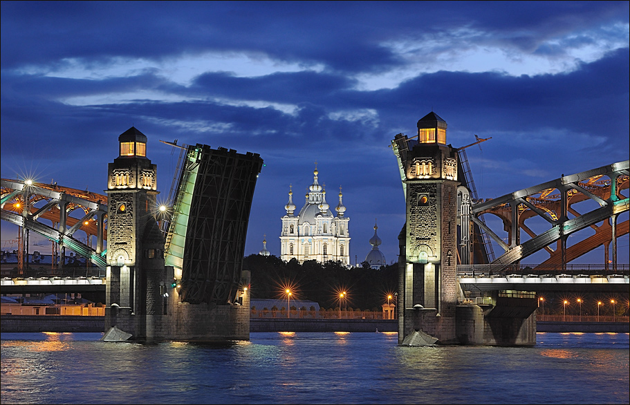 Прогулка у Петровского моста