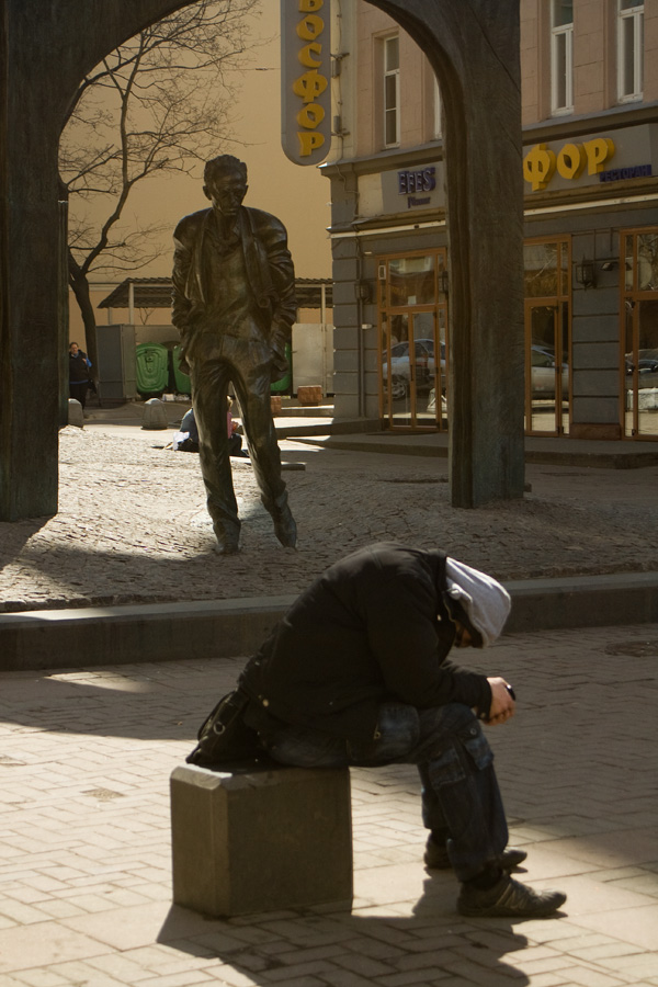 Оглянись незнакомый прохожий...