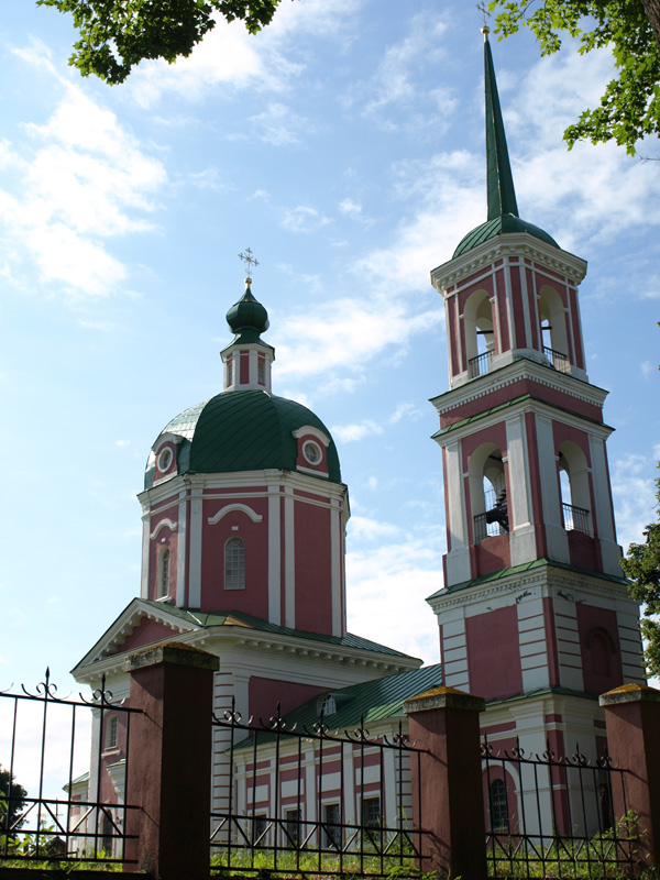 Церковь в Овстуге