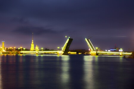 Дворцовый мост