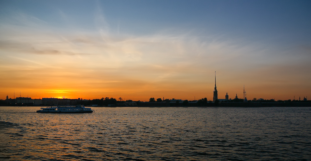 Вечер в Петербурге