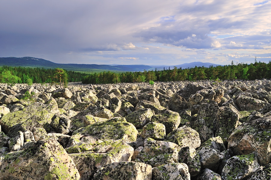 Каменная река