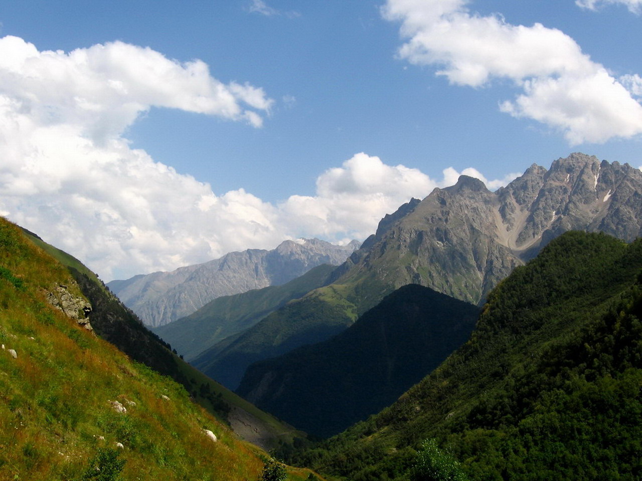 За семью горами