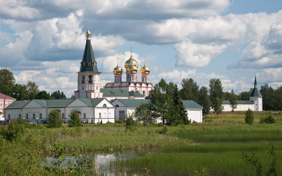 Валдайский Иверский монастырь