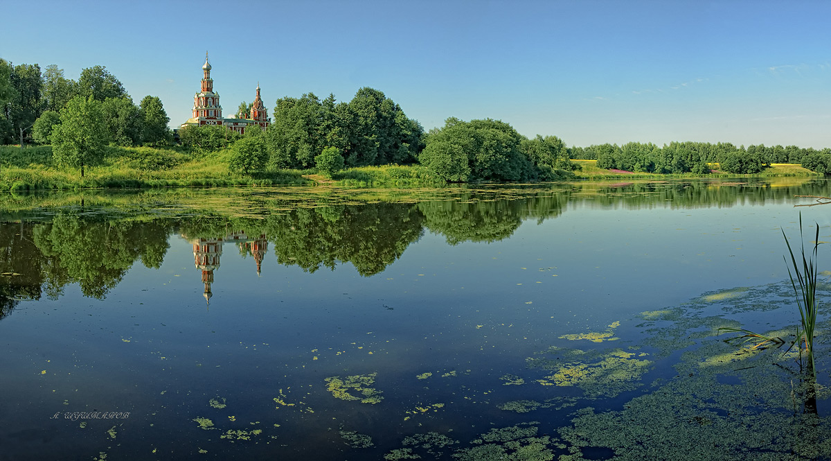 *Церковь СМОЛЕНСКОЙ ИКОНЫ ПРЕСВЯТОЙ БОГОРОДИЦЫ*