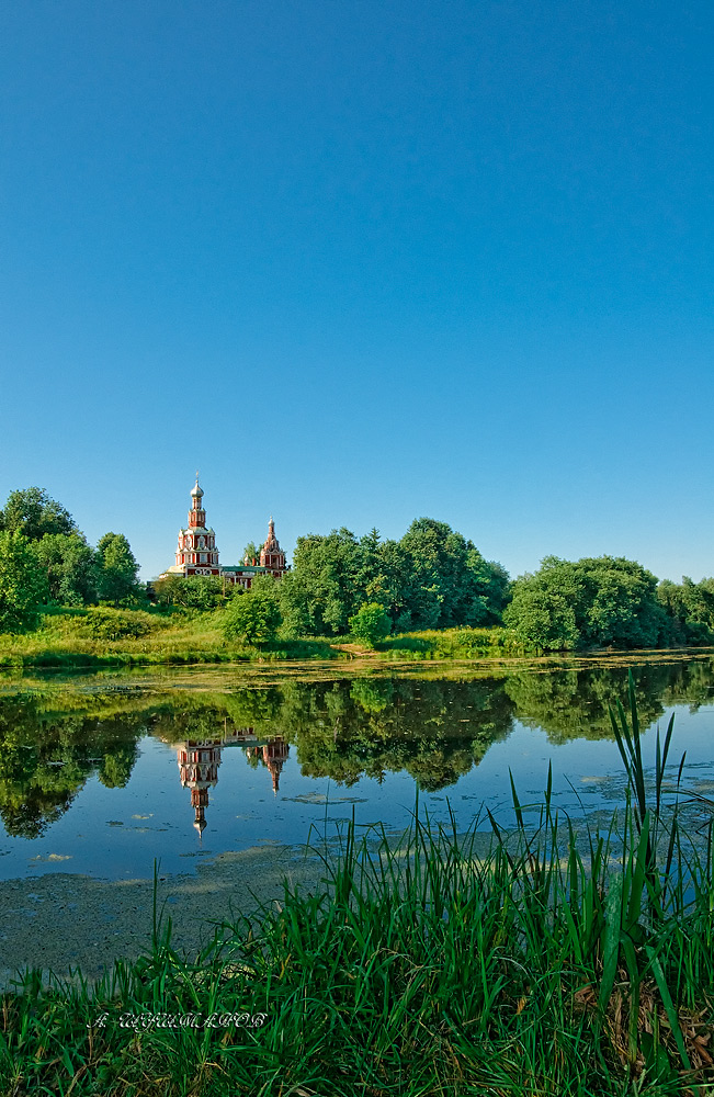 *Церковь СМОЛЕНСКОЙ ИКОНЫ ПРЕСВЯТОЙ БОГОРОДИЦЫ***