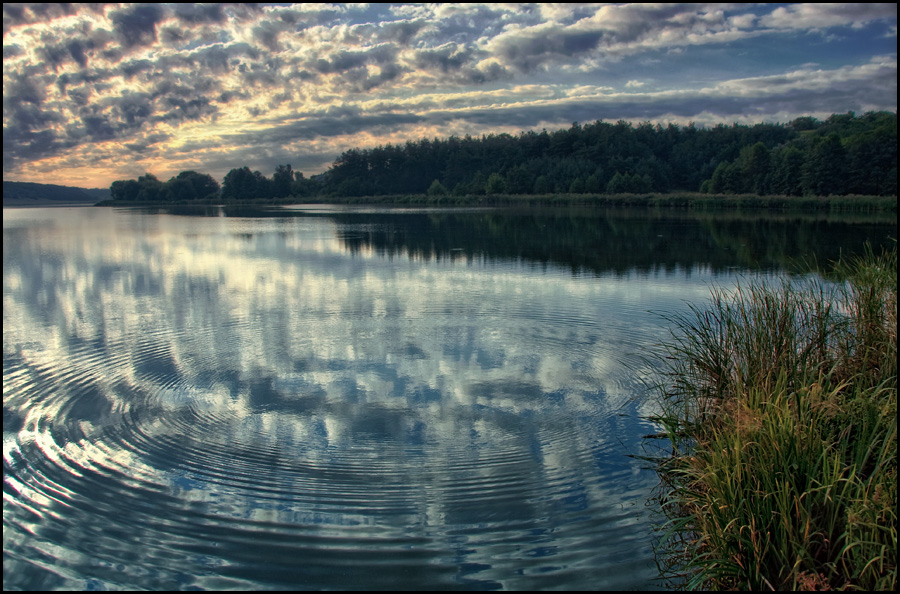 Оставляя круги на воде...