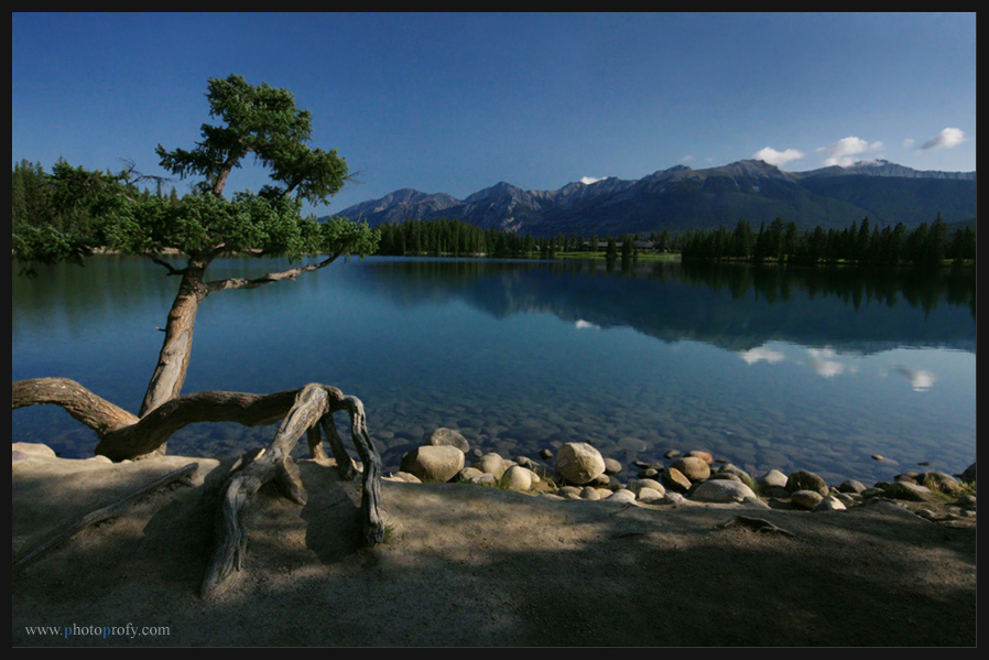 Beauvert Lake, Jasper, Canada