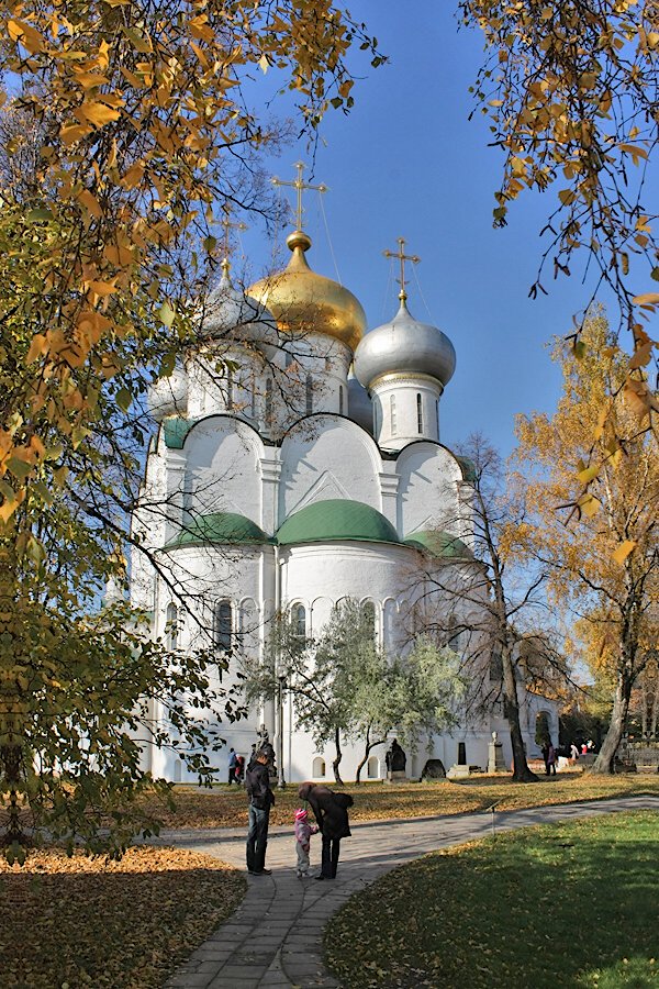 Осень в Новодевичем монастыре.