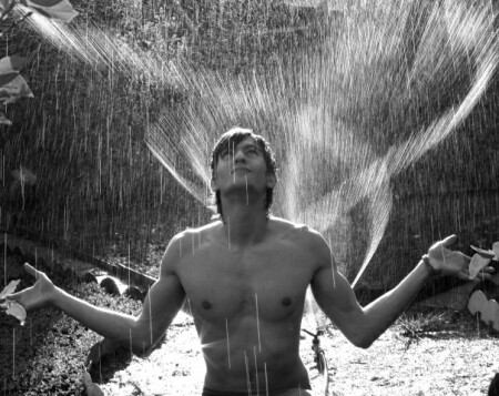 &amp;quot;..люди под дождем, как салют, встречали гром..&amp;quot;