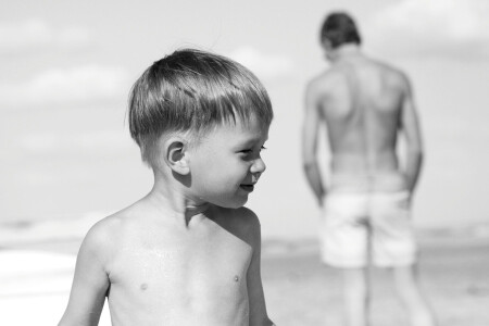 Мужчина в мальчике