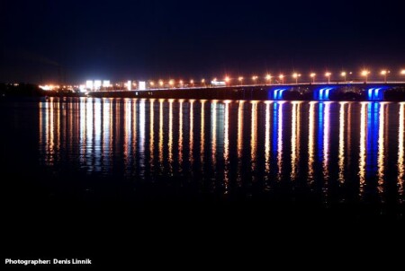 Вид на мост с набережной г.Днепропетровска