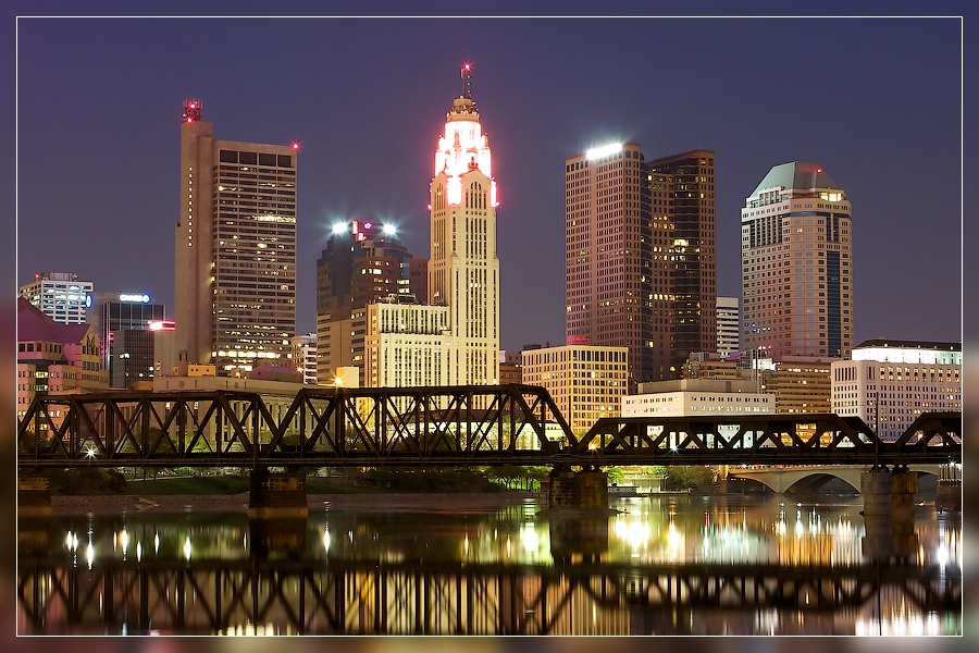 Columbus downtown at night