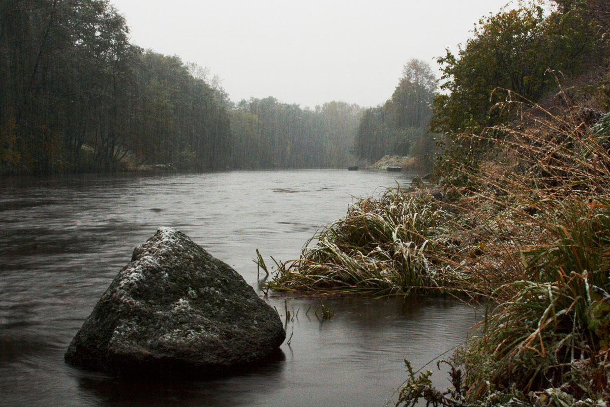 Снег On The Water