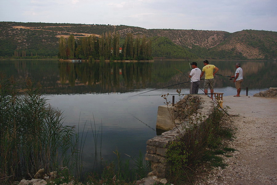 Рыбалка на реке Крка