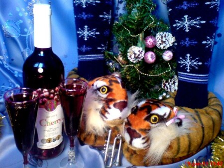 с Новым Годом,доррррогая)