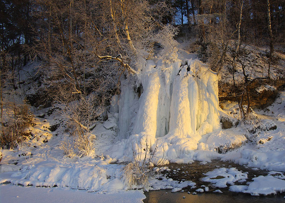 Водопад Плакун в лучах заката (2)