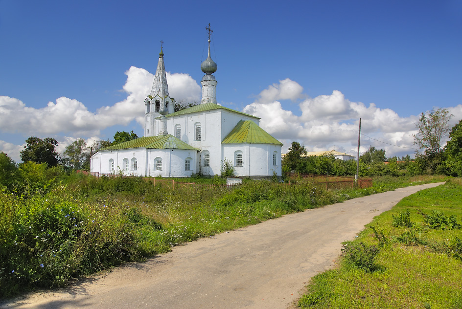 Храм у дороги