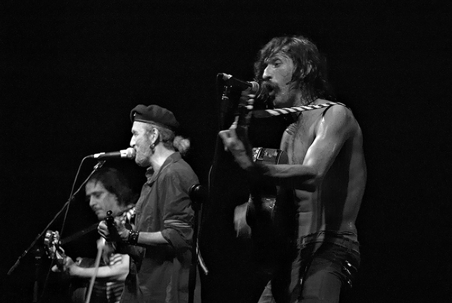 Gogol Bordello-1