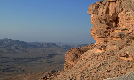 В горах Израиля.