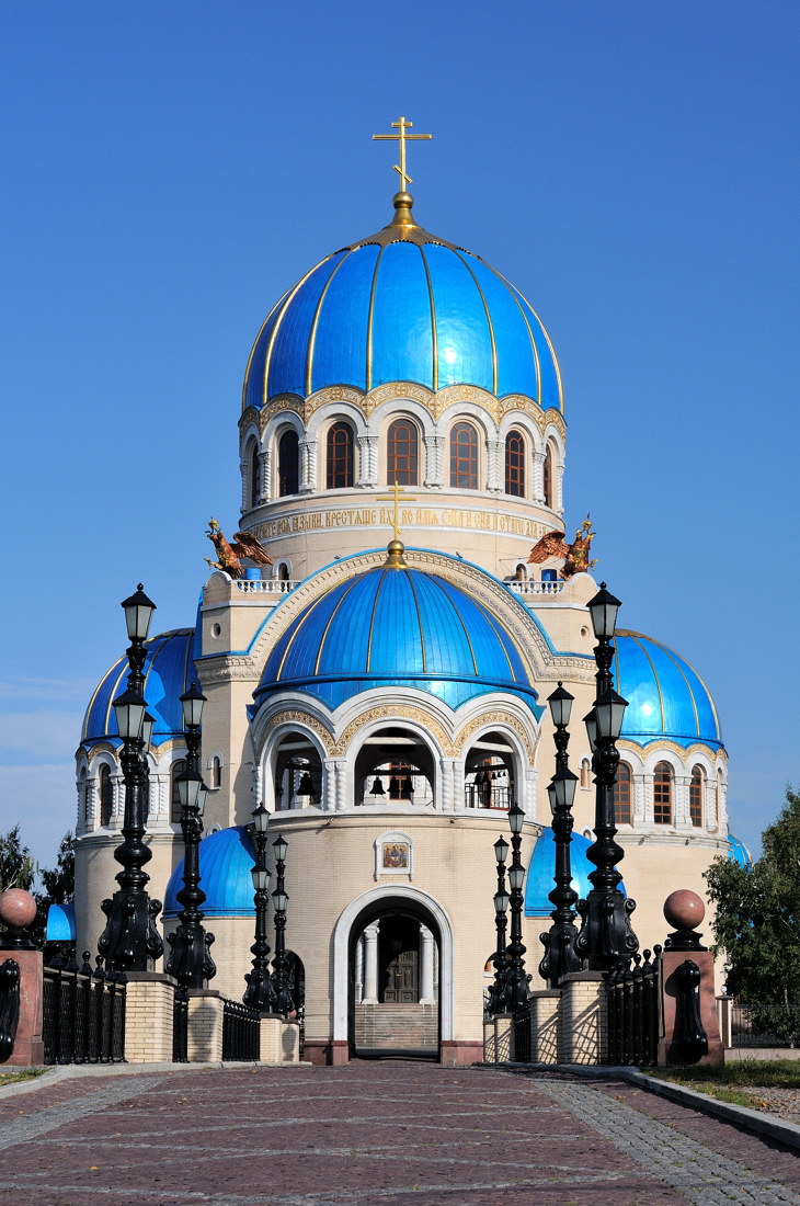 Храм Живоначальной троицы-Патриаршее подворье