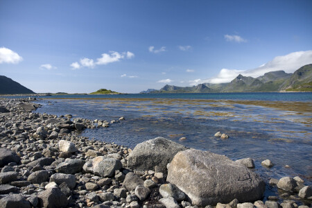 камни