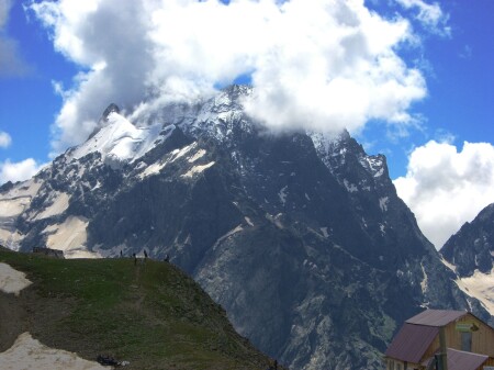 п.Эльбрусский