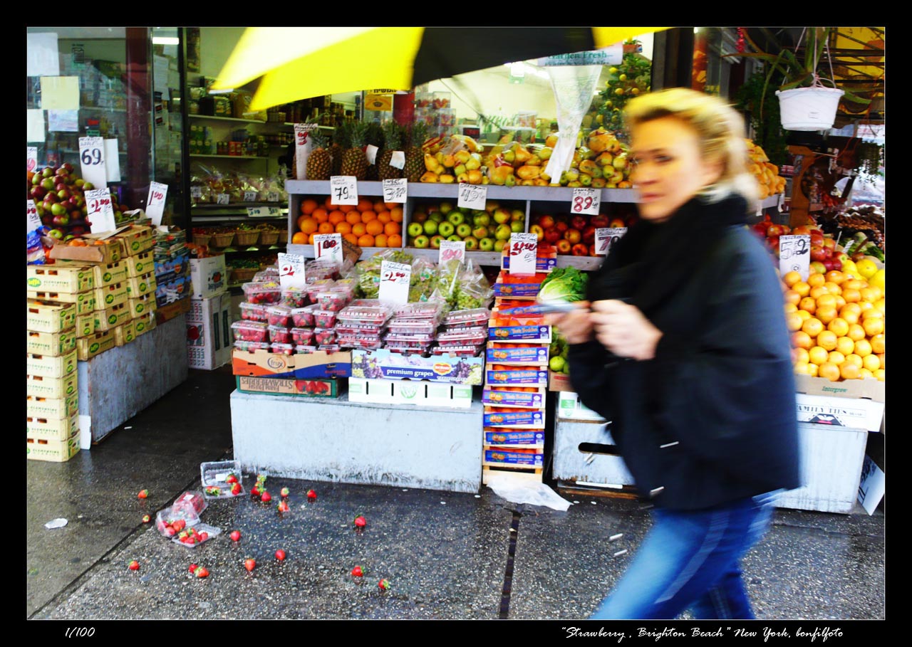 &quot;STRAWBERRY FIELDS&quot; NEW YORK